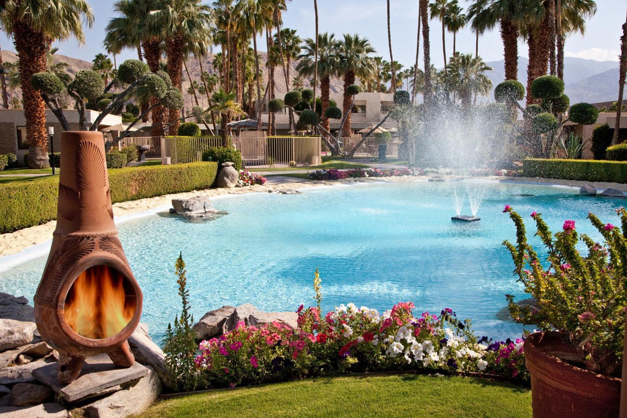 Desert Isle Resort Palm Springs Exterior photo